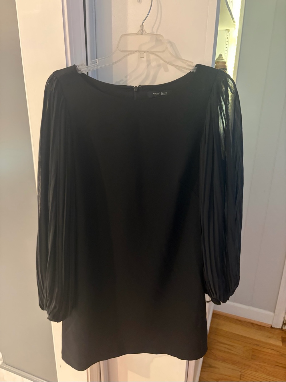 White House Black Market Black Long-Sleeve Pleated-Sleeve Dress